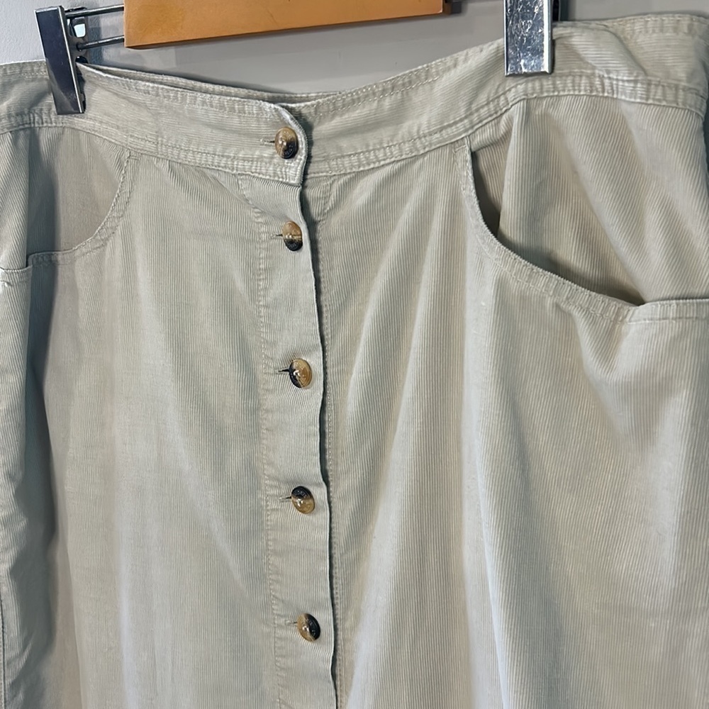 Gloria Vanderbilt Corduroy Button-Up Midi Skirt Cream Women's Missy Size 14 - Picture 2 of 4